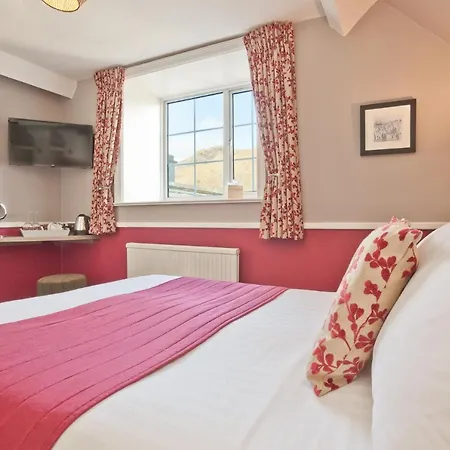 The Yewdale And Village Hotel