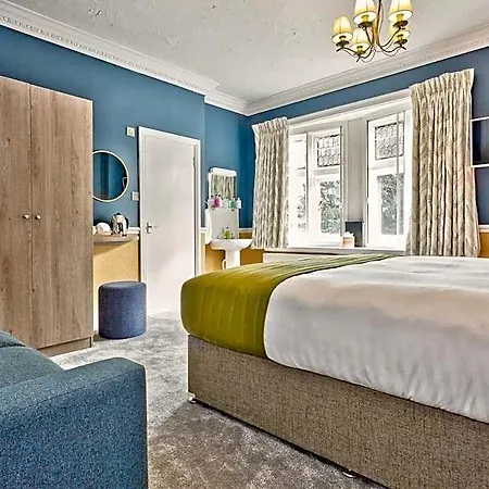 The Yewdale And Village 3*