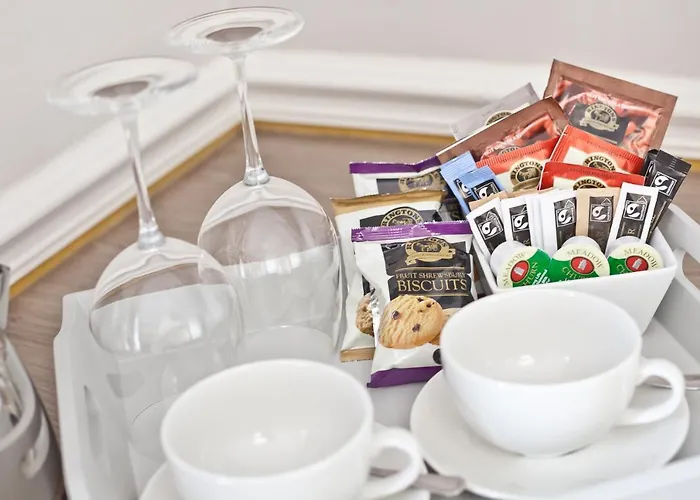 The Yewdale And Village 3*