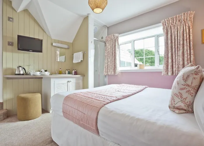 The Yewdale And Village فندق