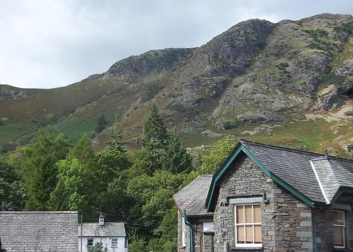 فندق The Yewdale And Village